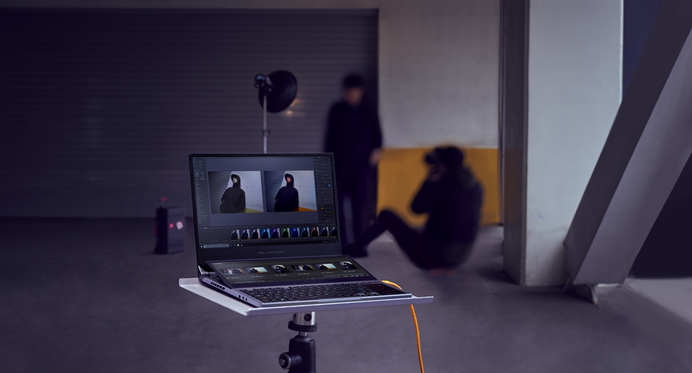 ROG Zephyrus Duo 15 Creator's Edition – Specs, Price, & Availability