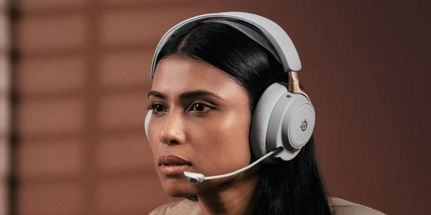 SteelSeries Arctis Nova Elite Sage Gold