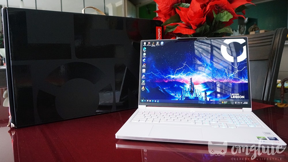 OMGluie Lenovo Legion 7i Gen 10 Review Unboxing Philippines