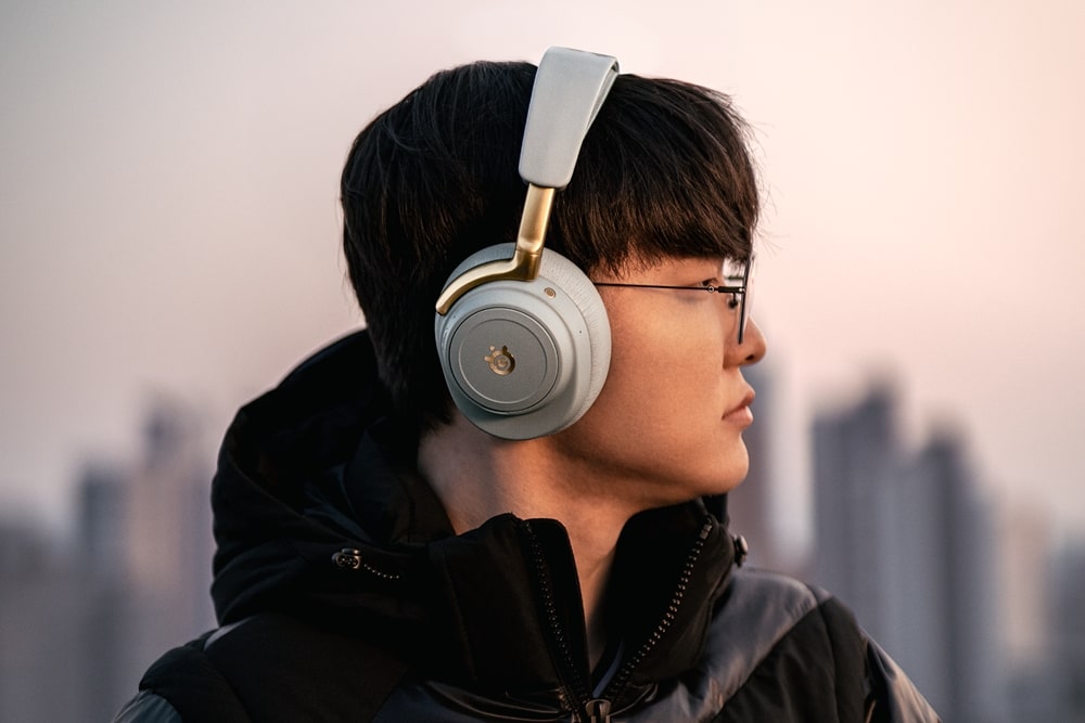 SteelSeries Arctis Nova Elite Sage Gold Faker Features