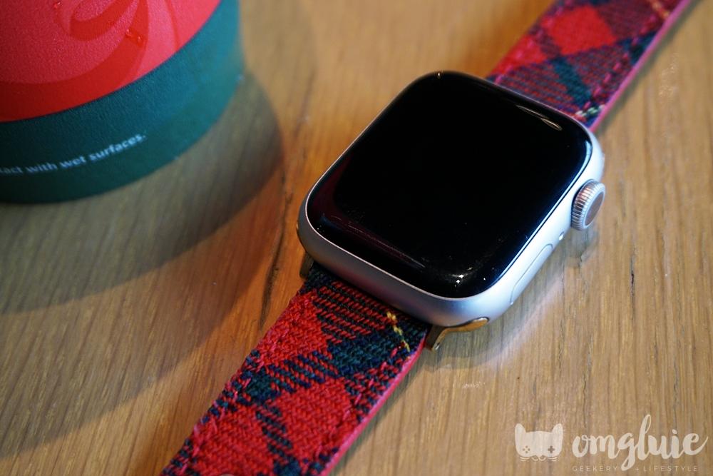 WHIMVOY Review Apple Watch Band Festive Tartan