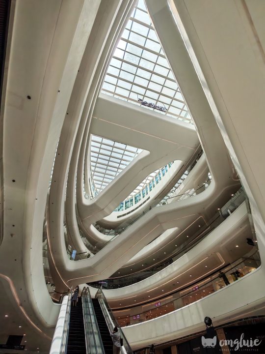 HONOR 600 5G Camera Sample Podium